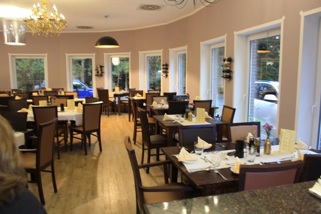 Hotel Haus Hubertus Schneverdingen Exterior foto